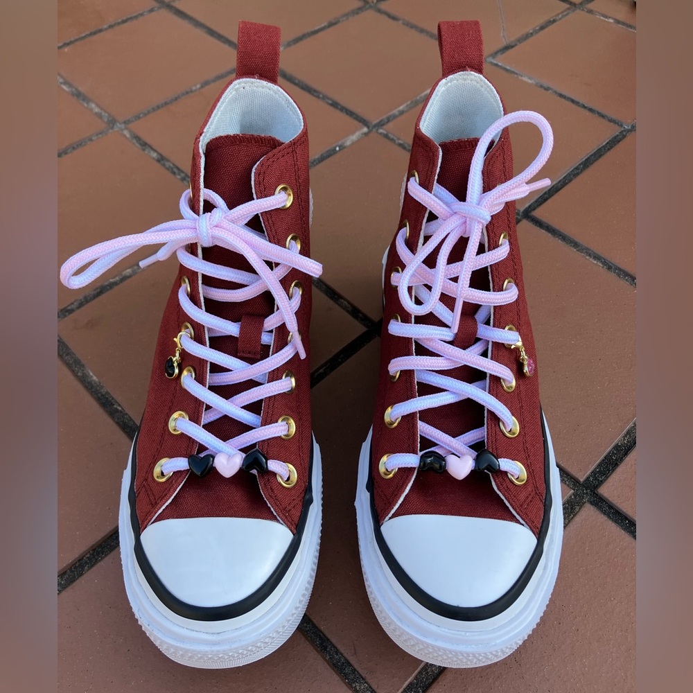 Chuck Taylor All Star Double Stack Platform Heart Charm size 6